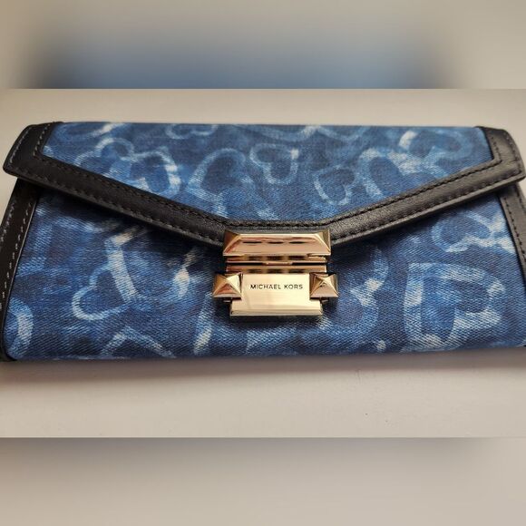 Michael Kors Large Wallet - Blue Denim Heart Print - Picture 1 of 8